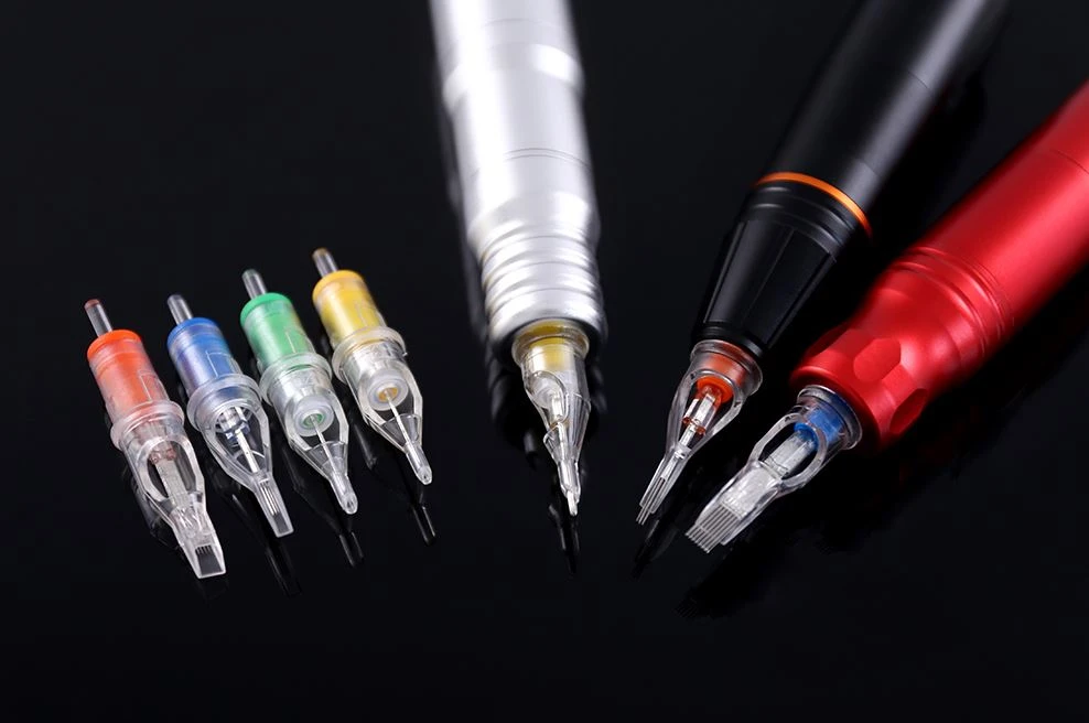 Cómo usar cartuchos de agujas para tatuajes